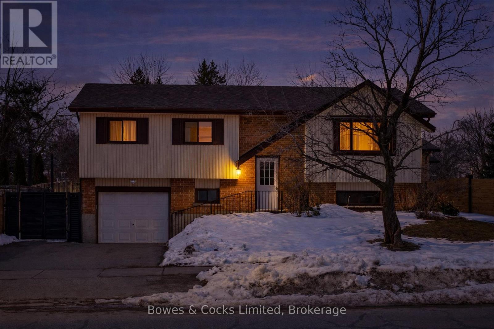 2233 DENURE DRIVE, peterborough (monaghan ward 2), Ontario