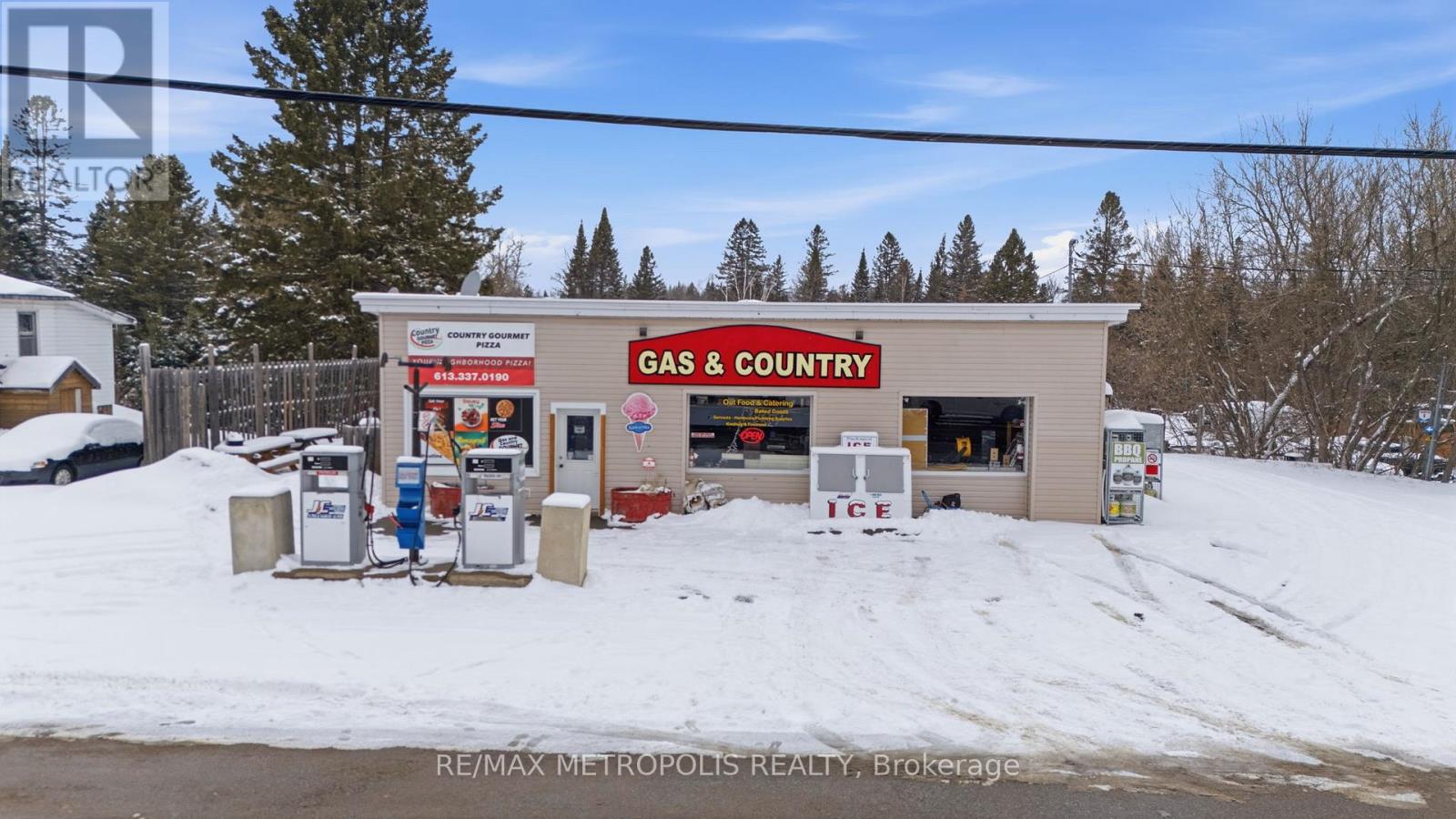 5614 HWY 620, wollaston, Ontario