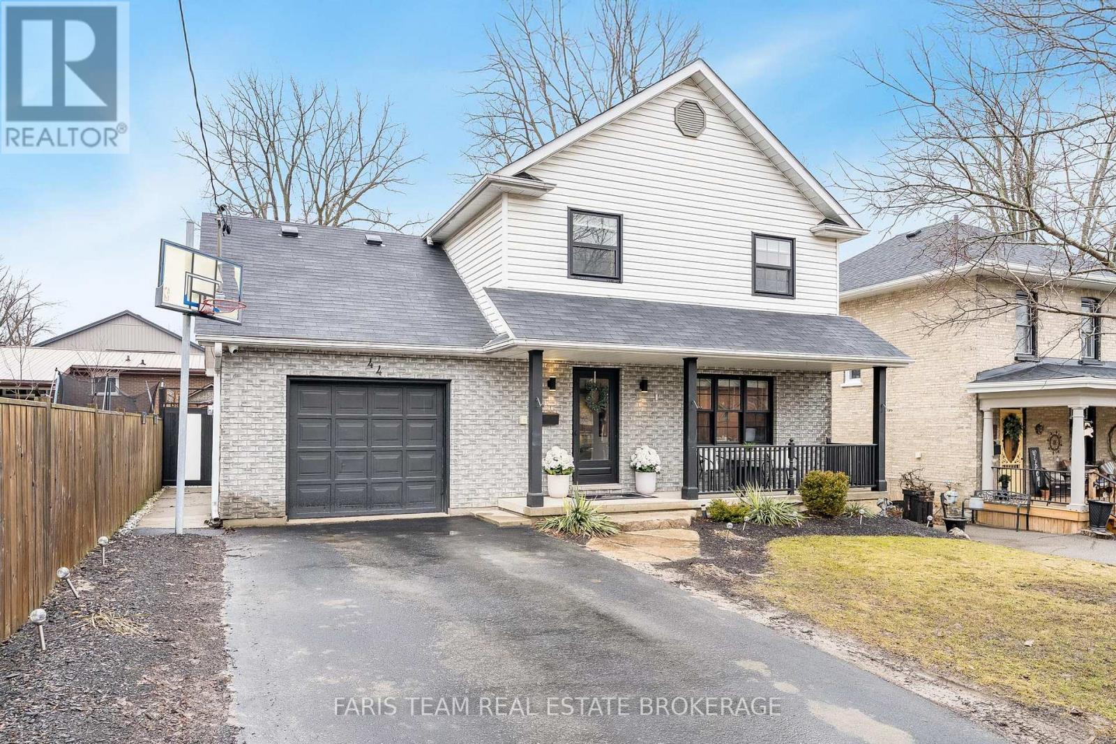 44 REGENT STREET, kawartha lakes (lindsay), Ontario