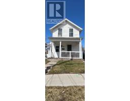 136 ROBINSON STREET, peterborough (ashburnham ward 4), Ontario