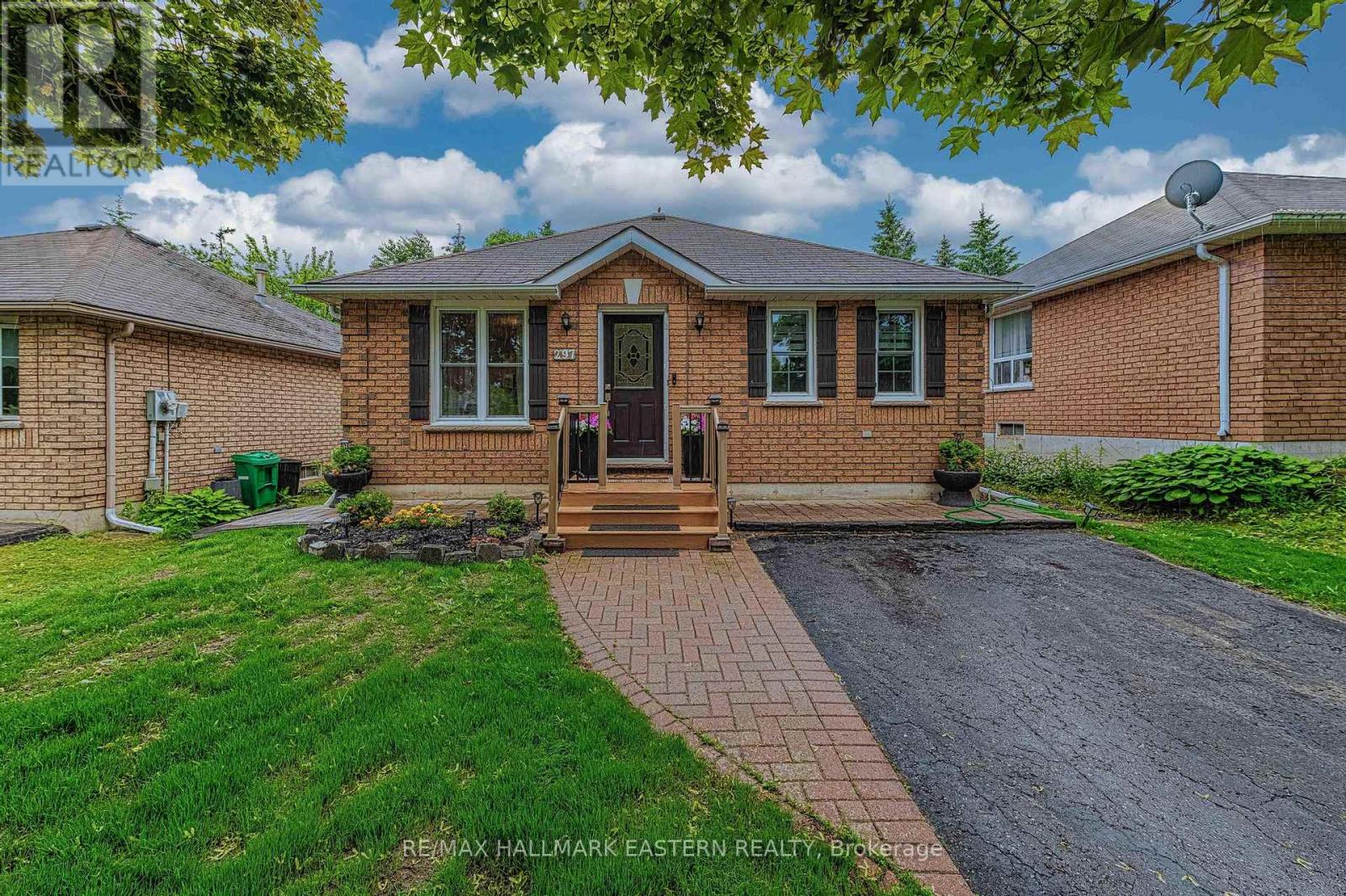 297 TOWERHILL ROAD, peterborough (northcrest ward 5), Ontario