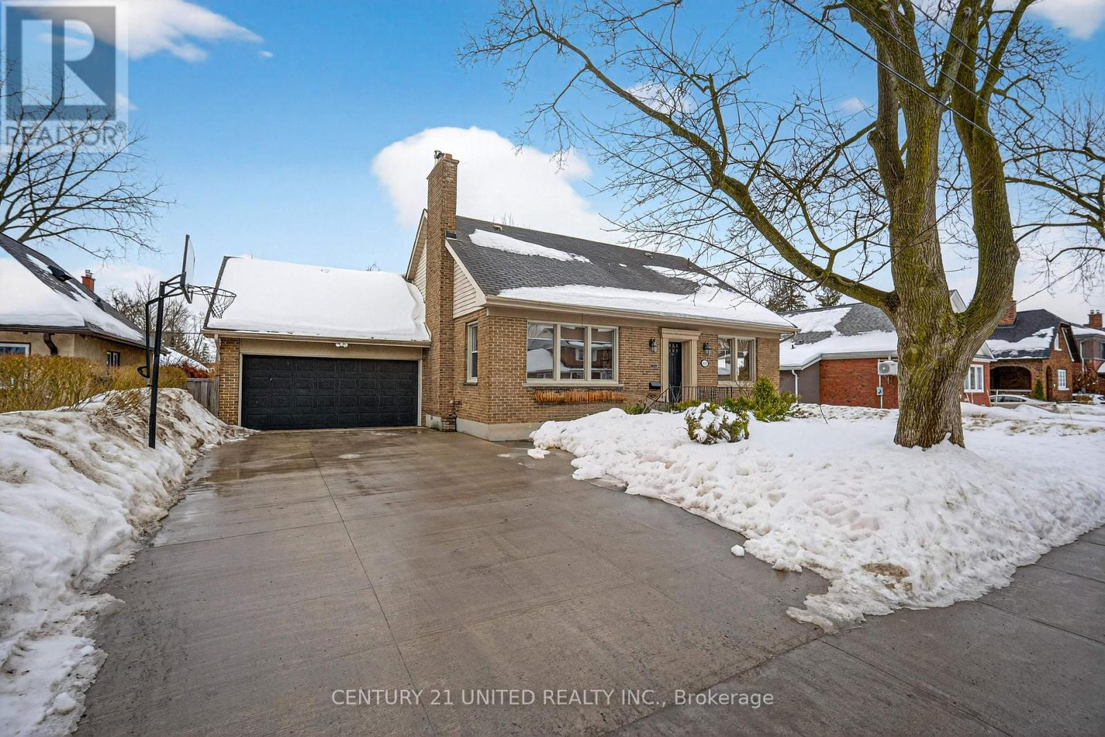 499 HUNTER STREET W, peterborough (town ward 3), Ontario