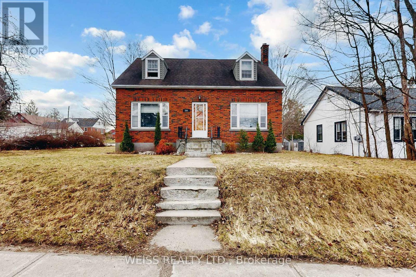 261 WOLSELY STREET, peterborough (northcrest ward 5), Ontario