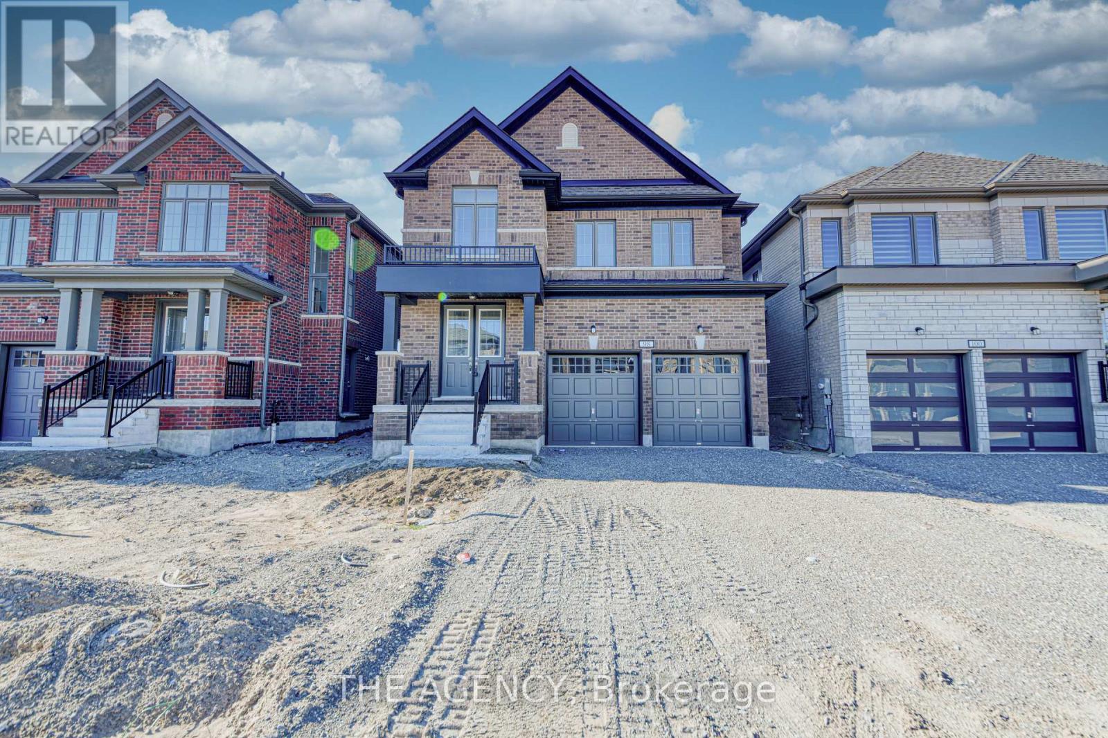 98 BUTLER BOULEVARD, kawartha lakes (lindsay), Ontario