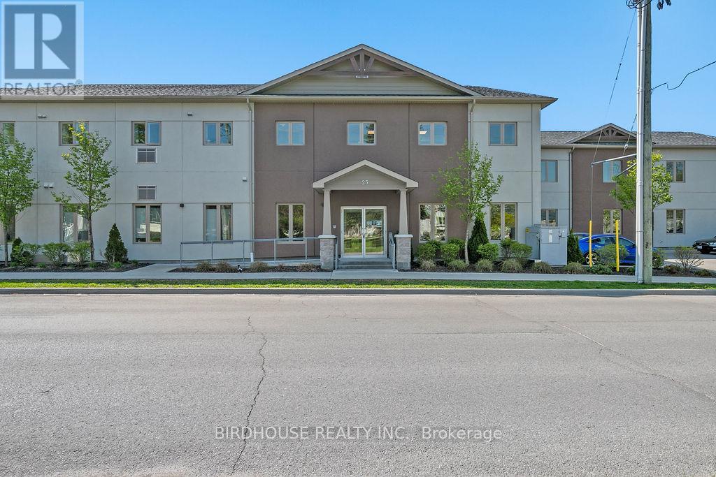 301 - 25 KING STREET, kawartha lakes (lindsay), Ontario