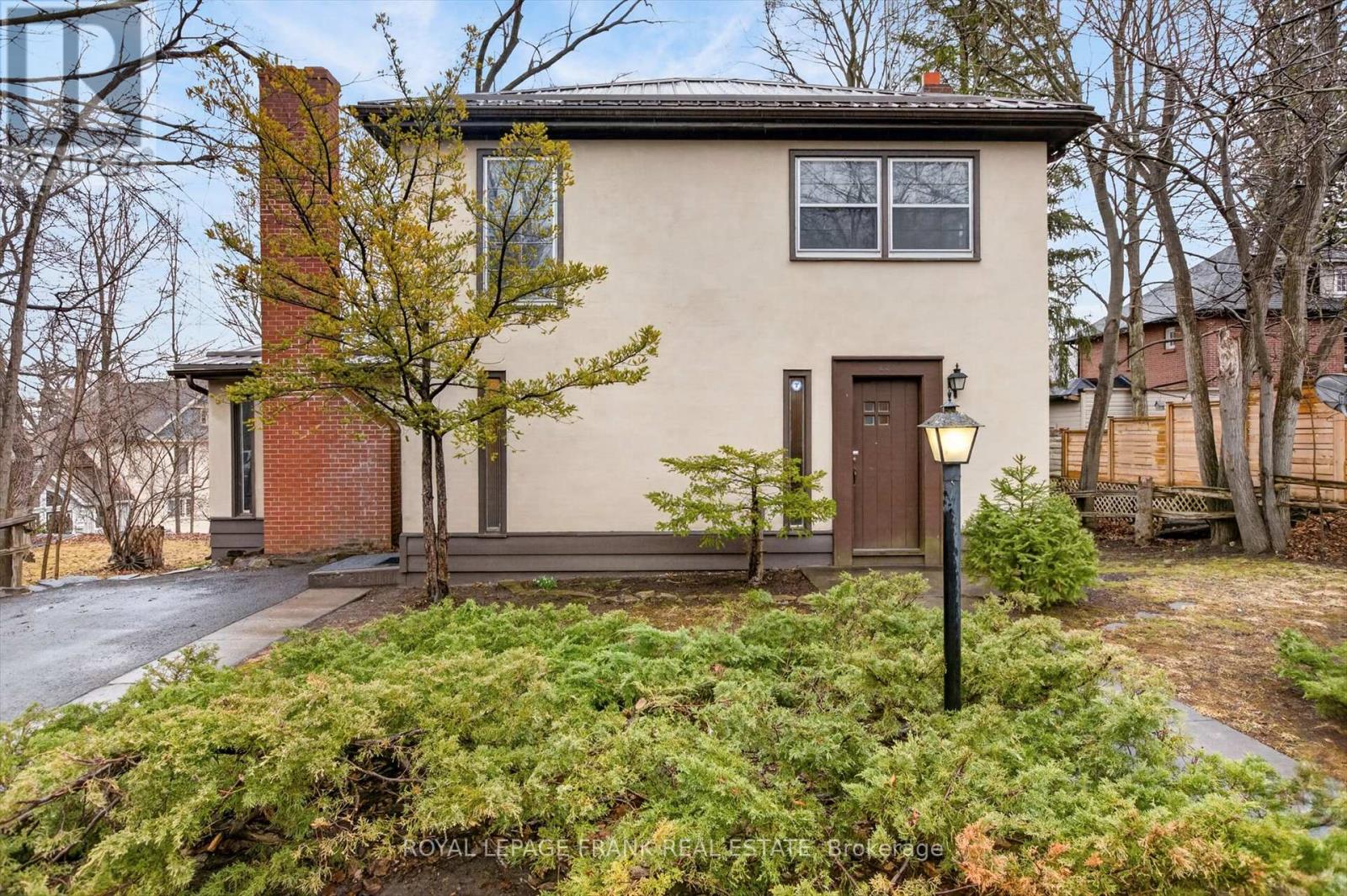 221 GERALDINE AVENUE, peterborough (northcrest ward 5), Ontario