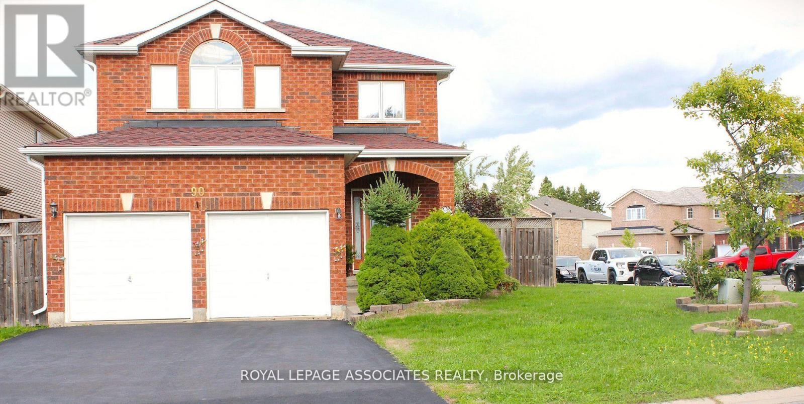 90 SWEETNAM DRIVE, kawartha lakes (lindsay), Ontario