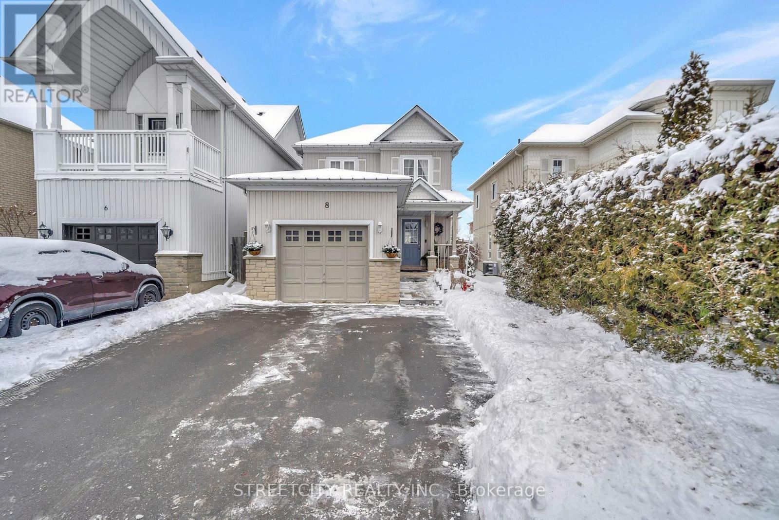 8 SHIPLEY AVENUE, clarington (newcastle), Ontario