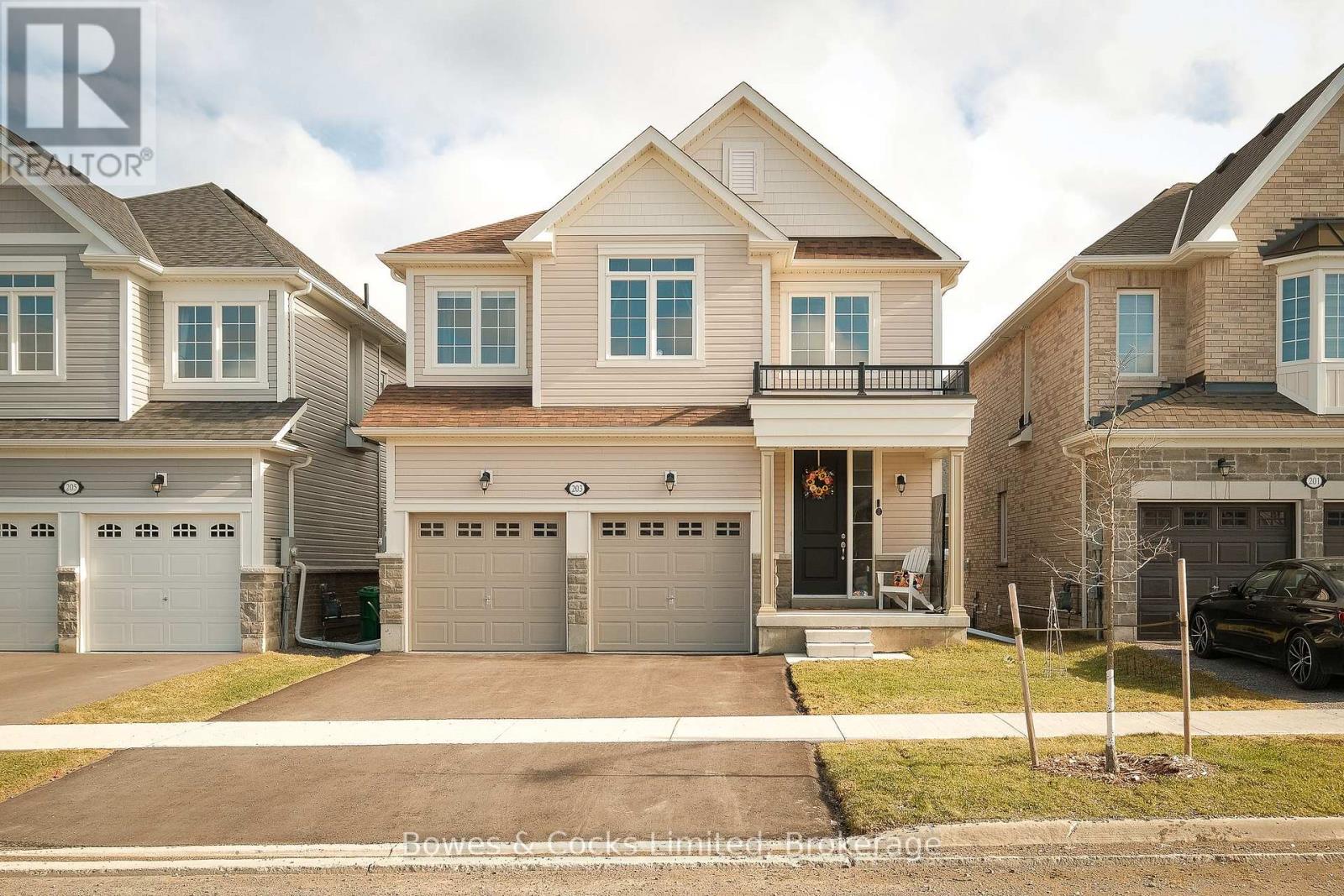 203 O'NEIL STREET, peterborough (monaghan ward 2), Ontario