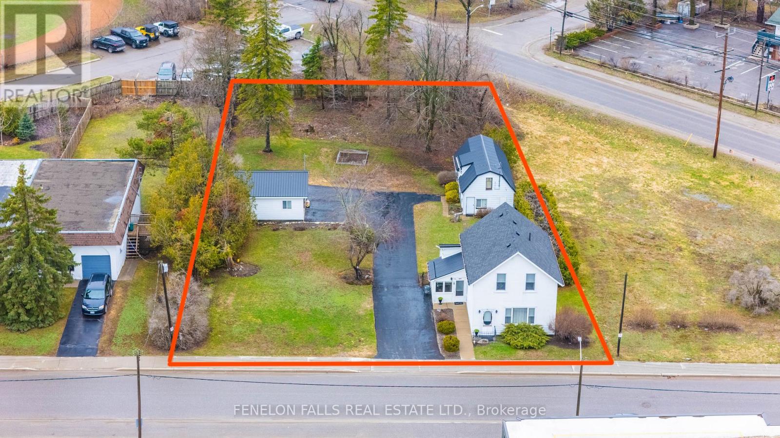 12 NORTH STREET, kawartha lakes (fenelon falls), Ontario