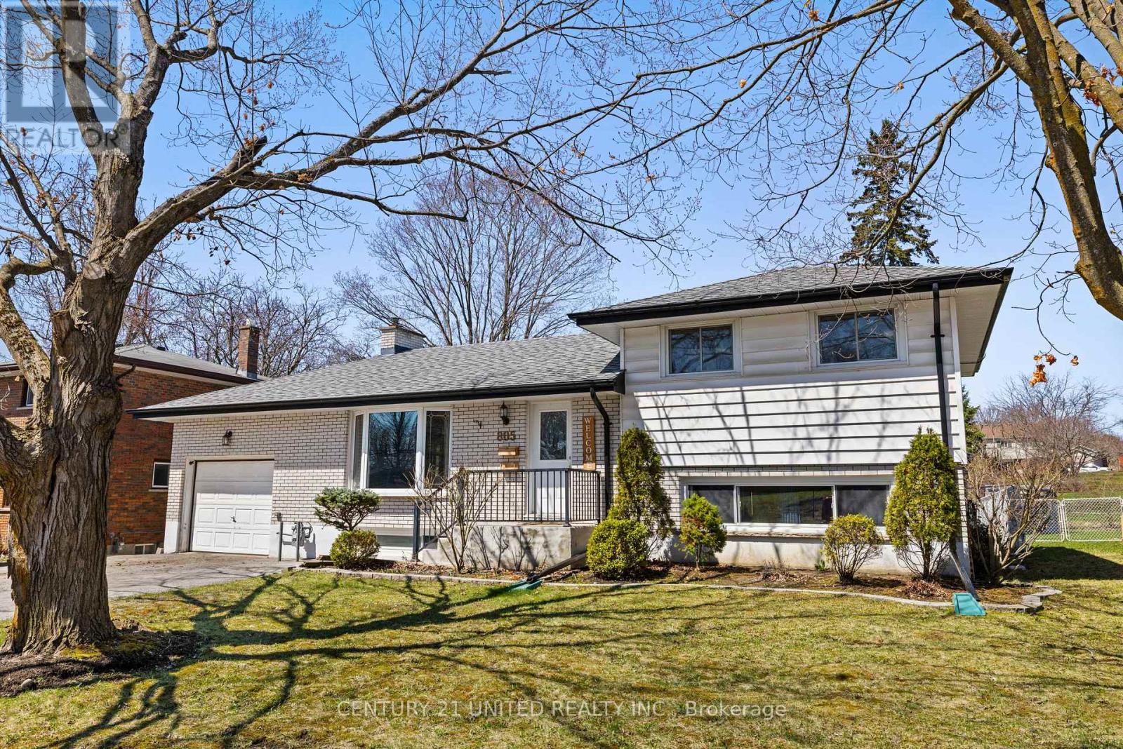 805 HIGHLAND COURT, peterborough (northcrest ward 5), Ontario