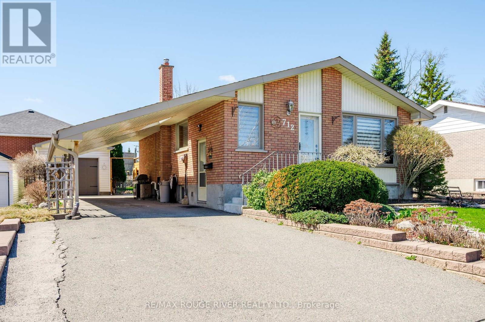 712 OTONABEE DRIVE, peterborough (ashburnham ward 4), Ontario