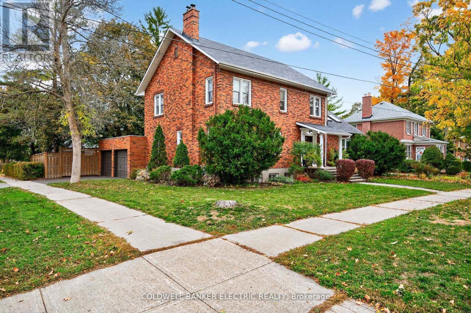 230 GERALDINE AVENUE, peterborough (northcrest ward 5), Ontario