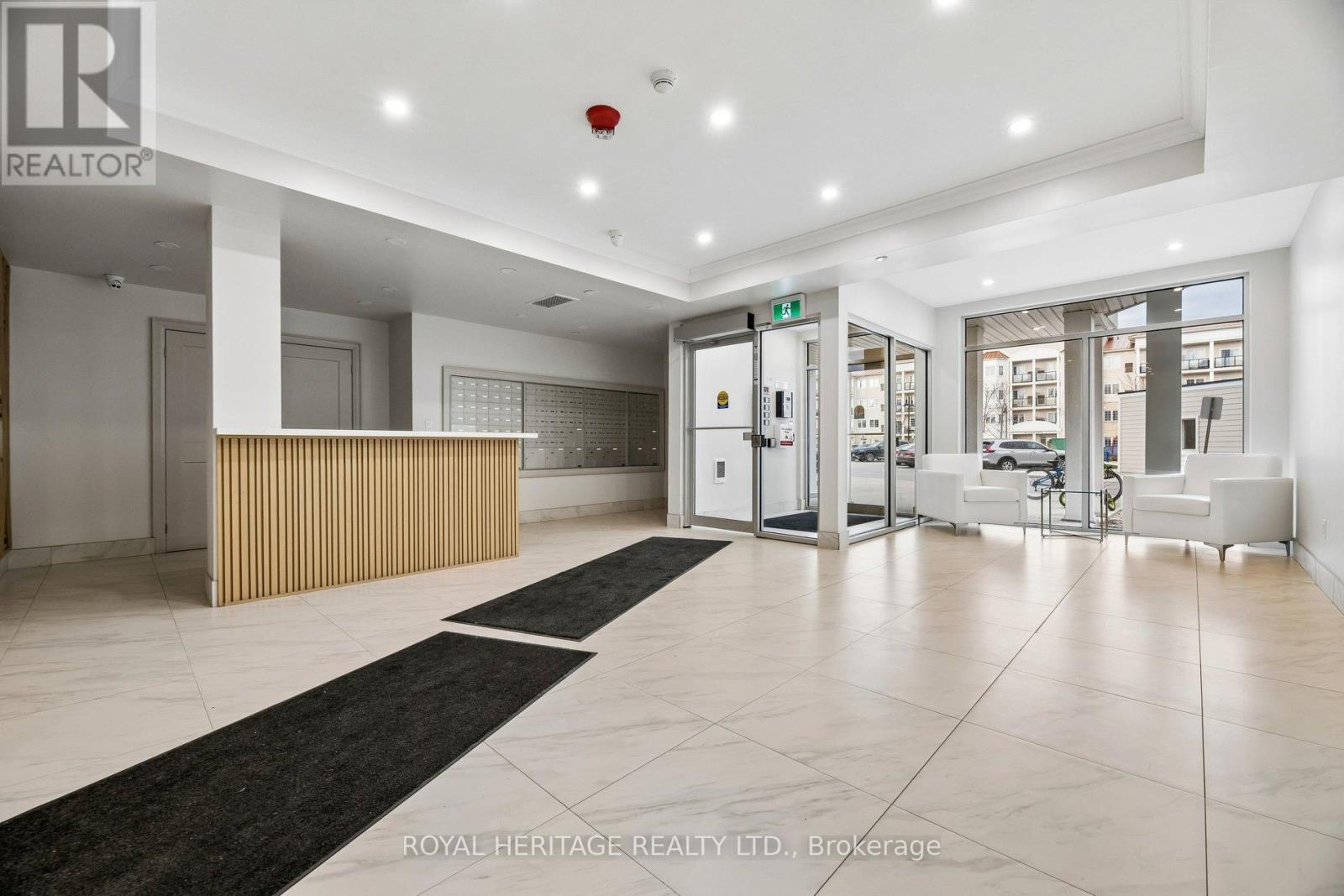 309 - 50 LAKEBREEZE DRIVE, clarington (newcastle), Ontario