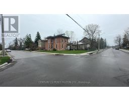 ROOM - 23 GLENELG STREET W, kawartha lakes (lindsay), Ontario