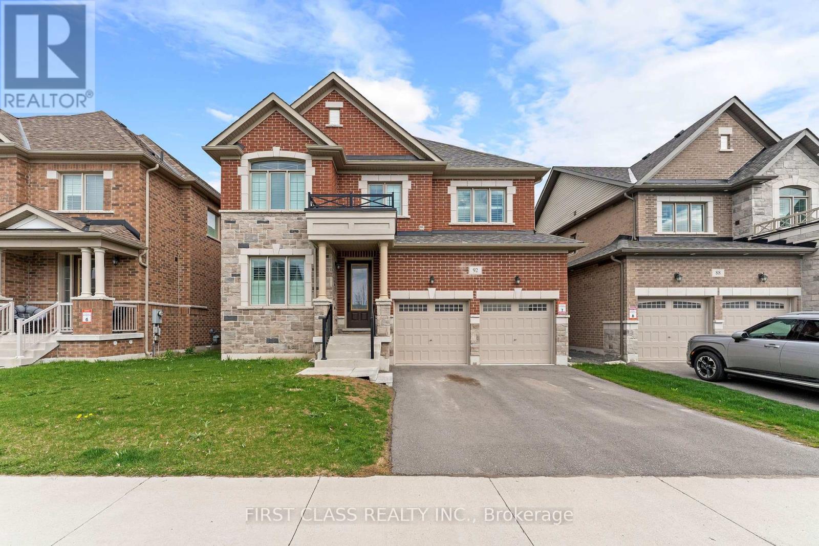 92 GRADY DRIVE, clarington (newcastle), Ontario