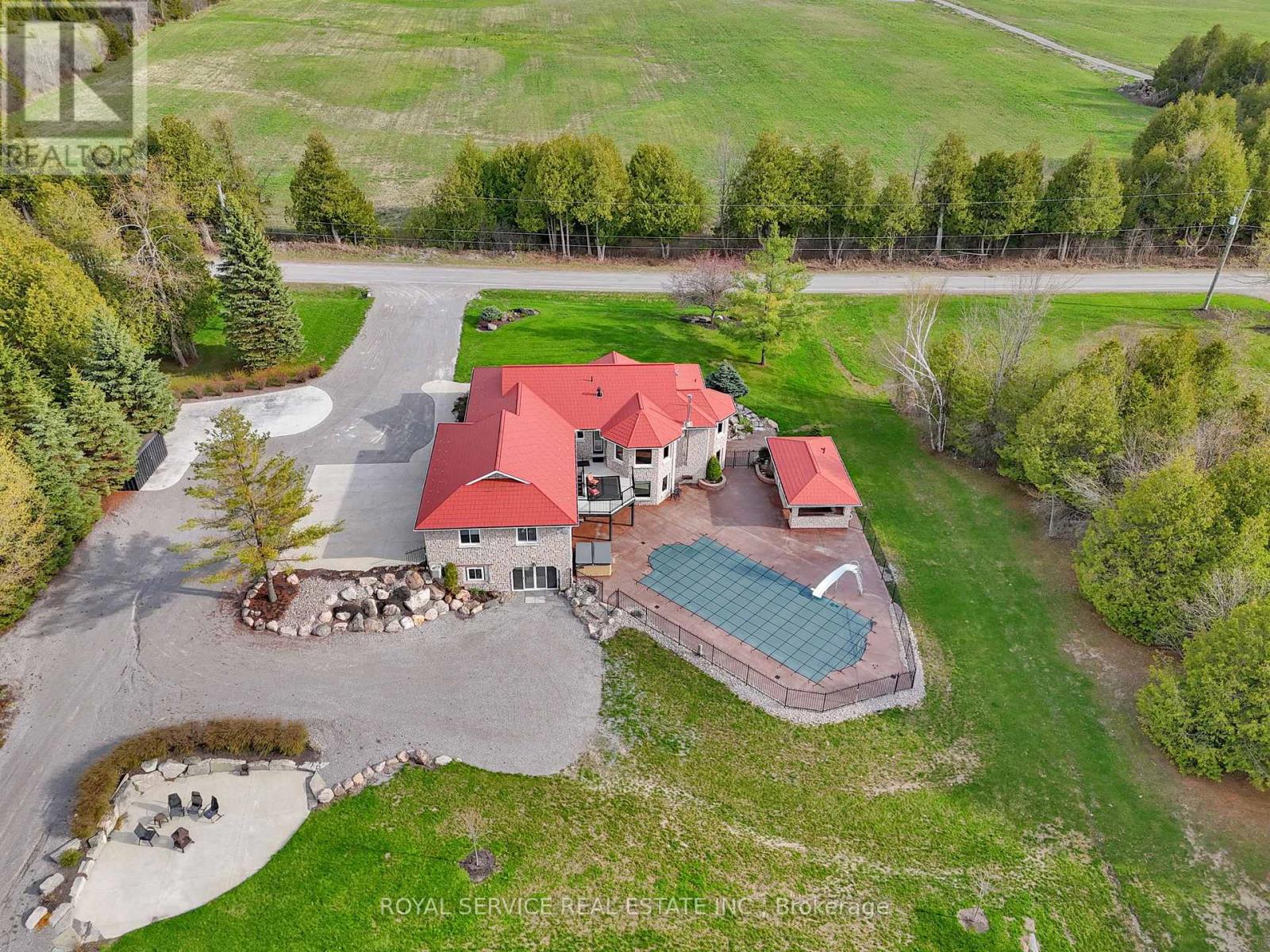 310 VINER LINE, selwyn, Ontario