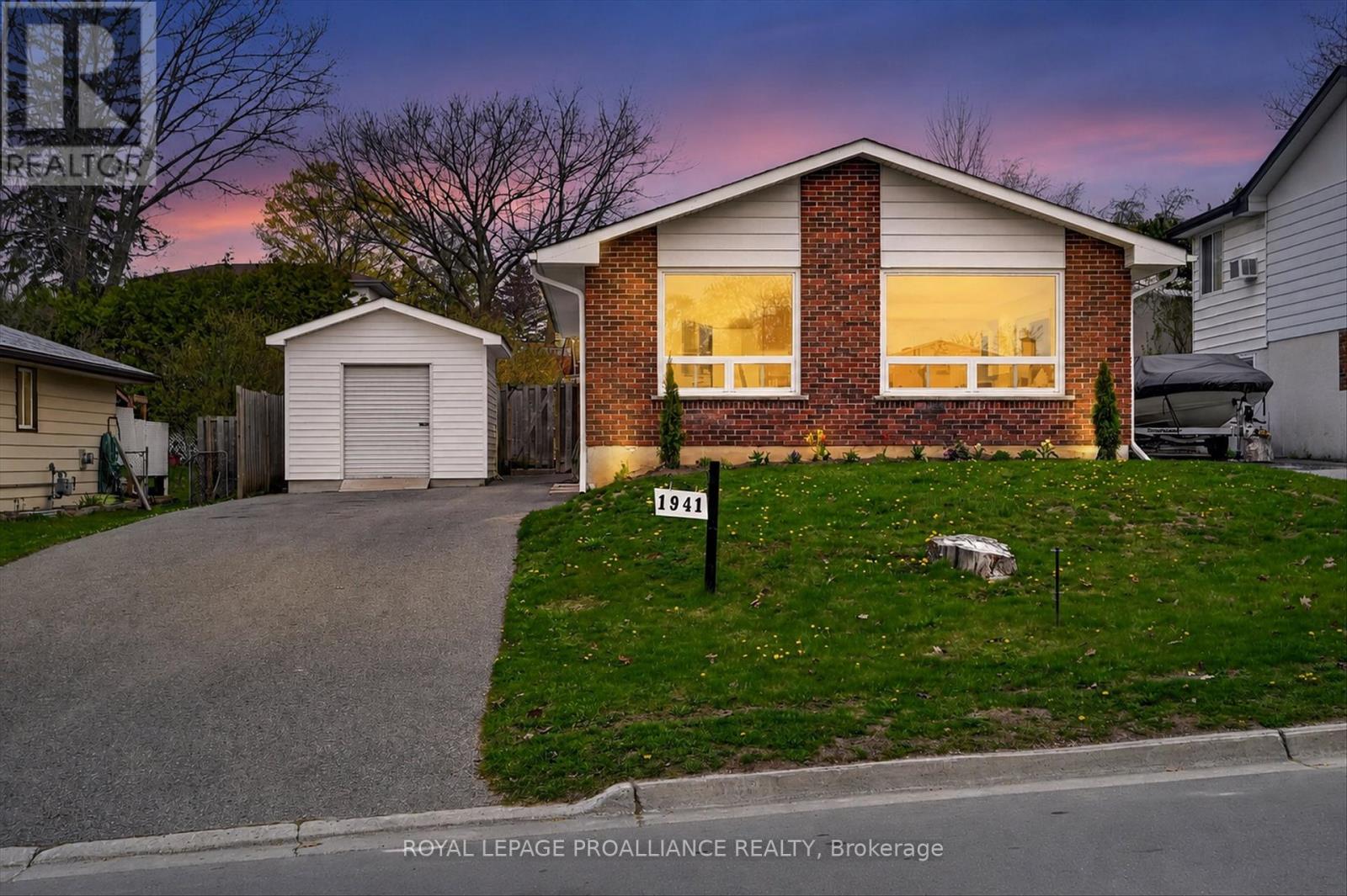 1941 CROFTDALE CRESCENT, peterborough (monaghan ward 2), Ontario