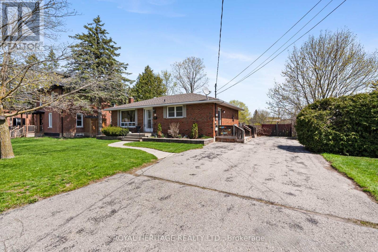 60 ST. PATRICK STREET, kawartha lakes (lindsay), Ontario
