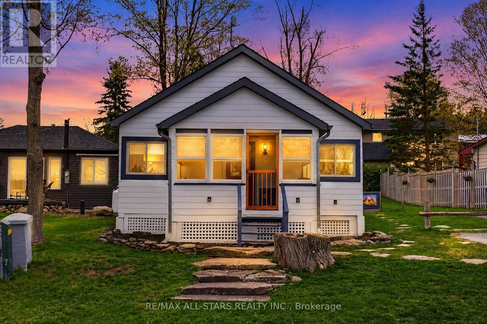 2 ELDER STREET, kawartha lakes (fenelon), Ontario