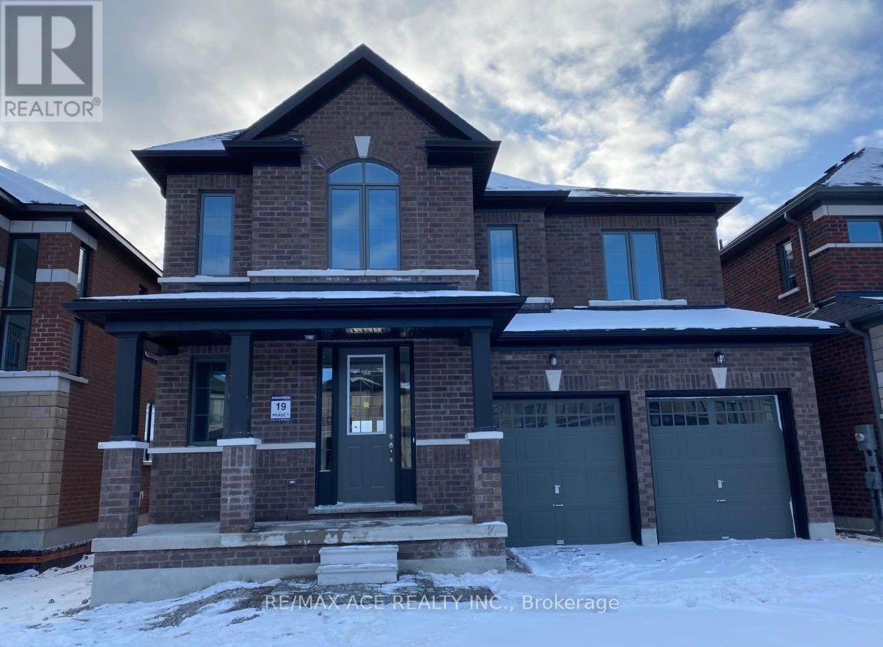 11 CORLEY STREET, kawartha lakes (lindsay), Ontario
