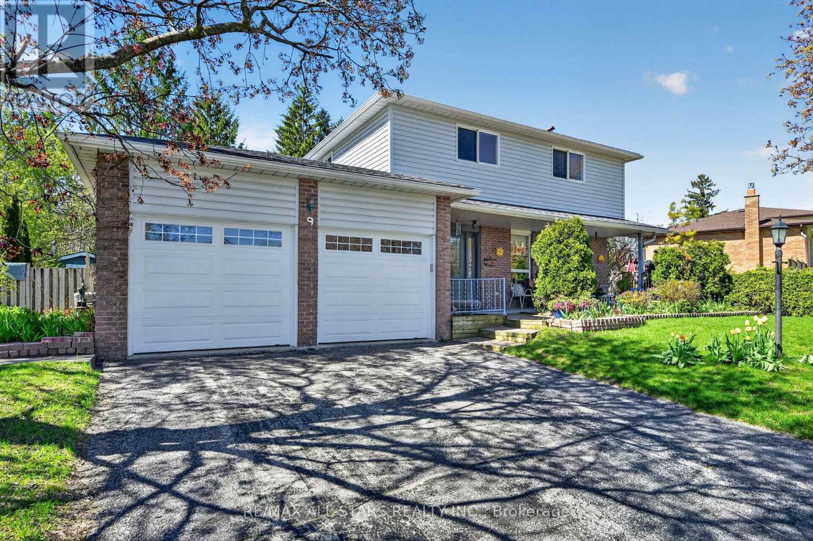 9 ORCHARD PARK ROAD, kawartha lakes (lindsay), Ontario