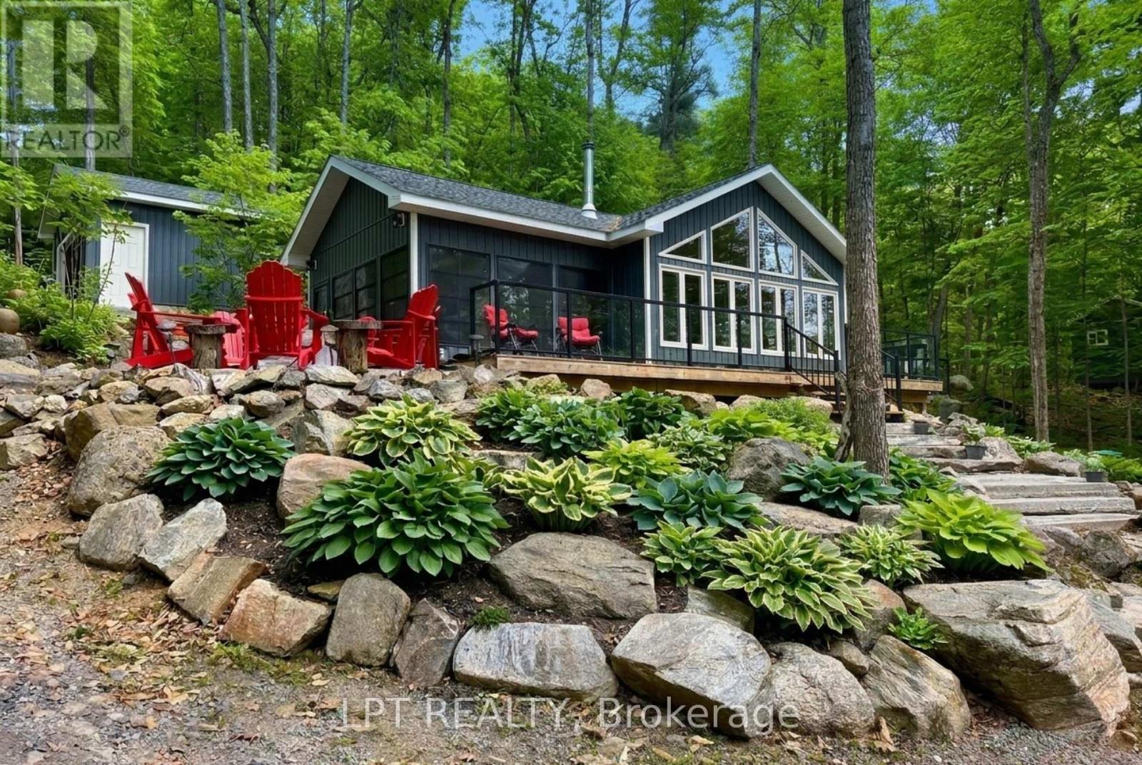 1369 HIPKISS DRIVE, dysart et al (harburn), Ontario