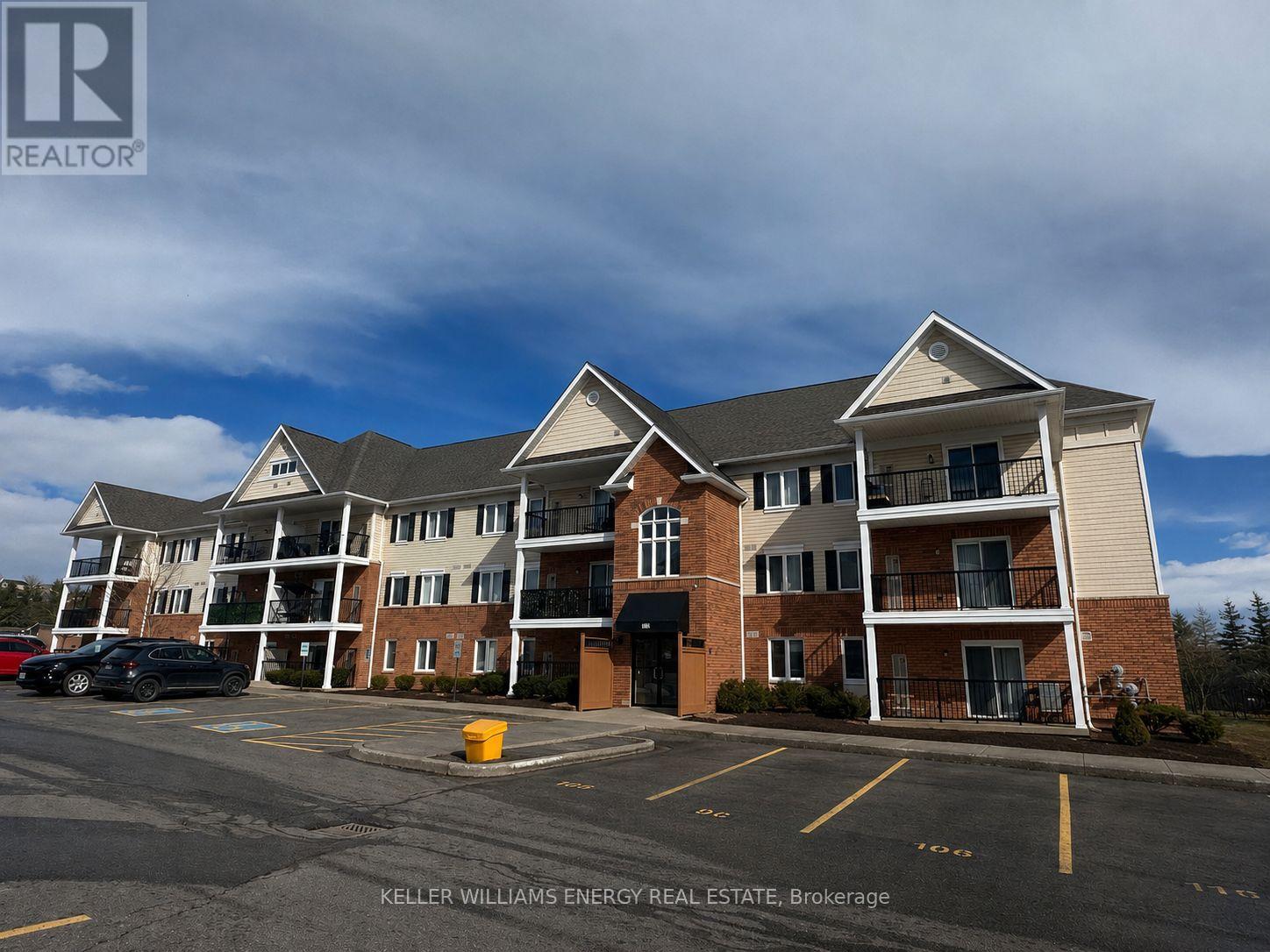 104 - 312 SPILLSBURY DRIVE, peterborough (otonabee ward 1), Ontario