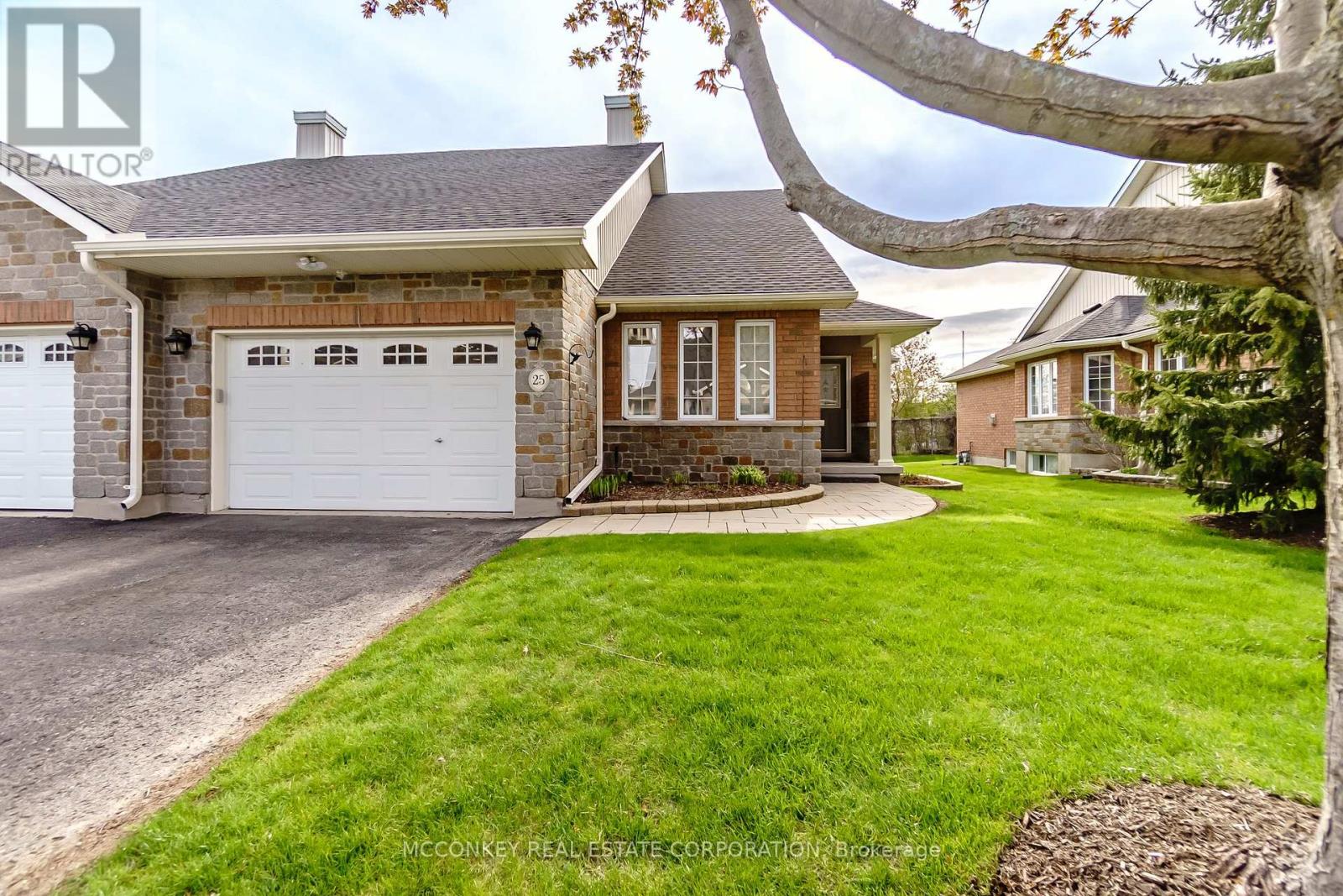 25 VILLAGE CRESCENT, peterborough (otonabee ward 1), Ontario