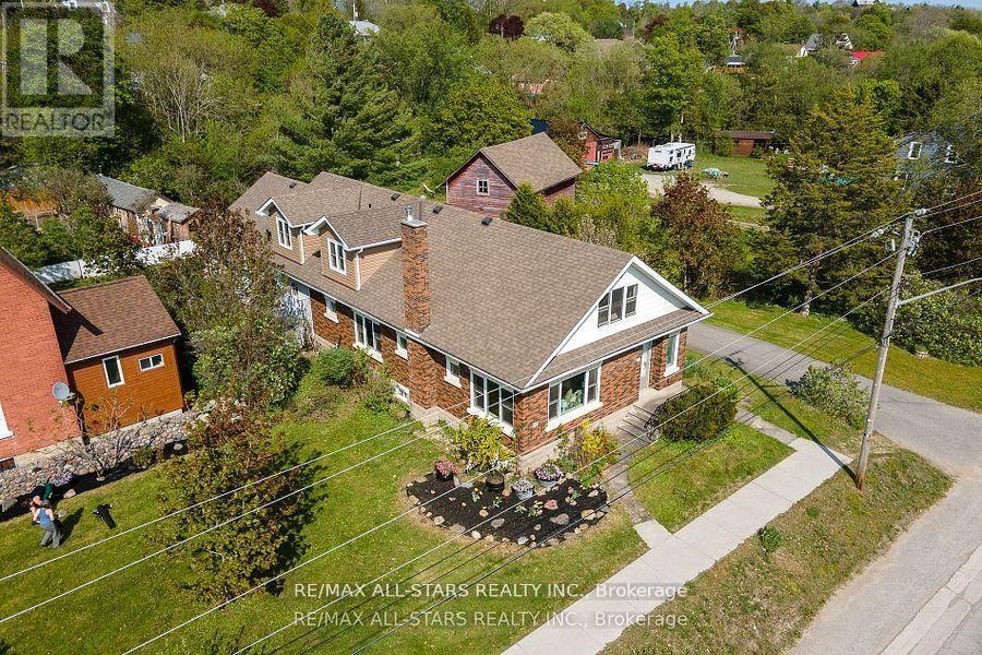 61 FRANCIS STREET E, kawartha lakes (fenelon falls), Ontario