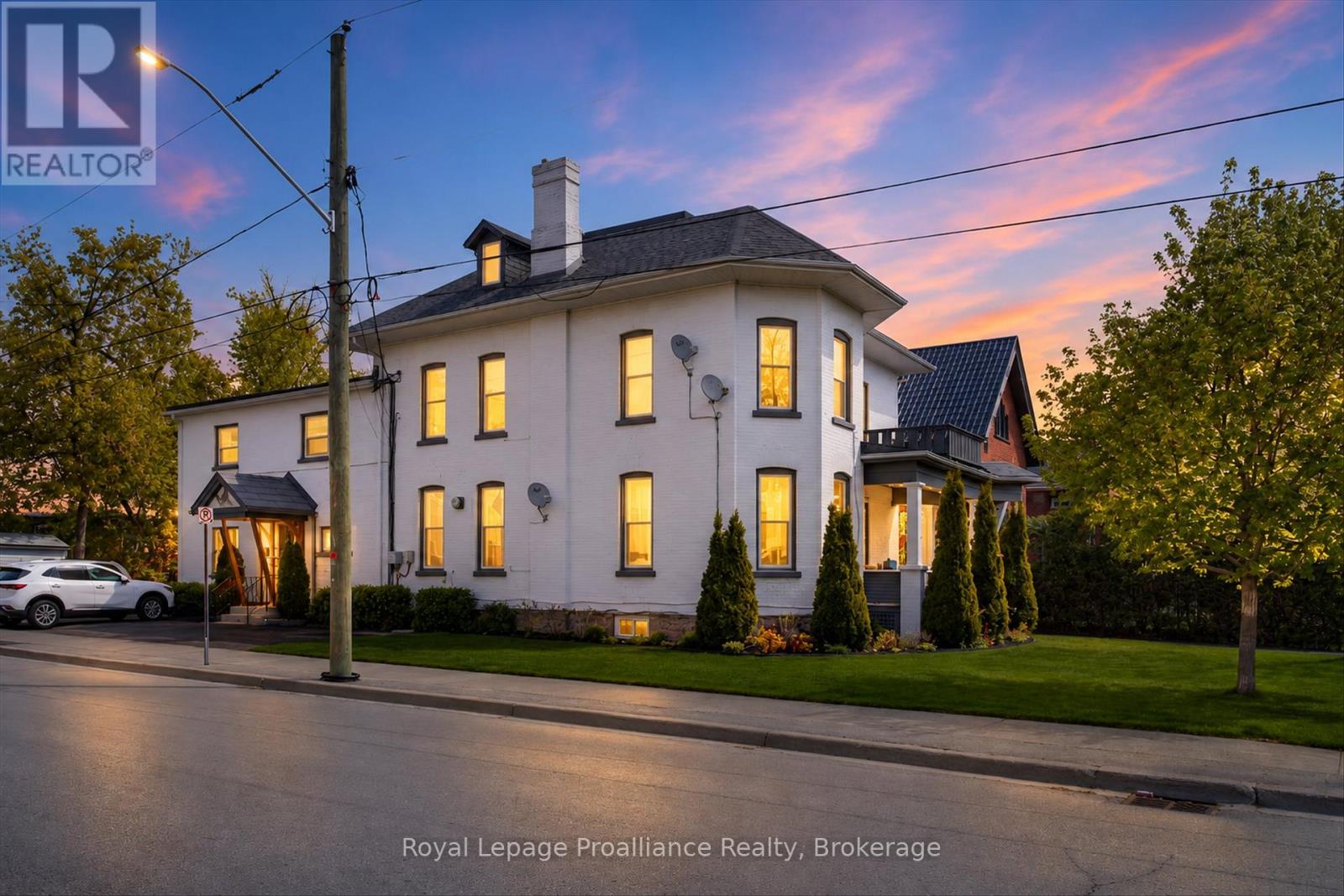70 WELLINGTON STREET, kawartha lakes (lindsay), Ontario