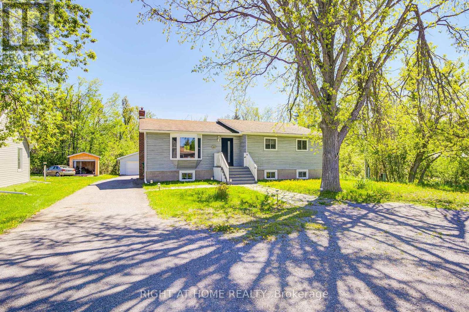 43 WEST STREET, kawartha lakes (bobcaygeon), Ontario