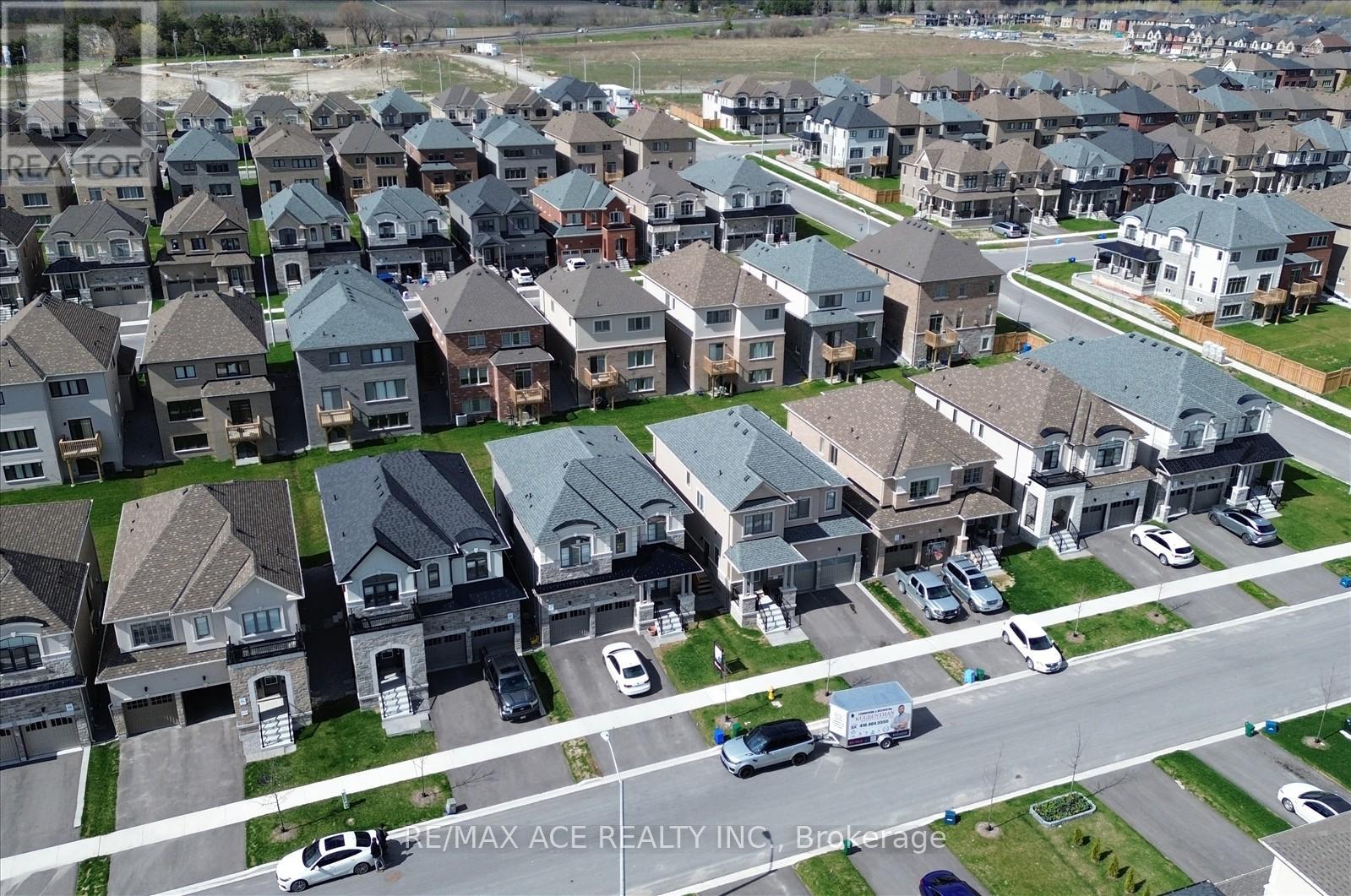 218 FLOOD AVENUE, clarington (newcastle), Ontario