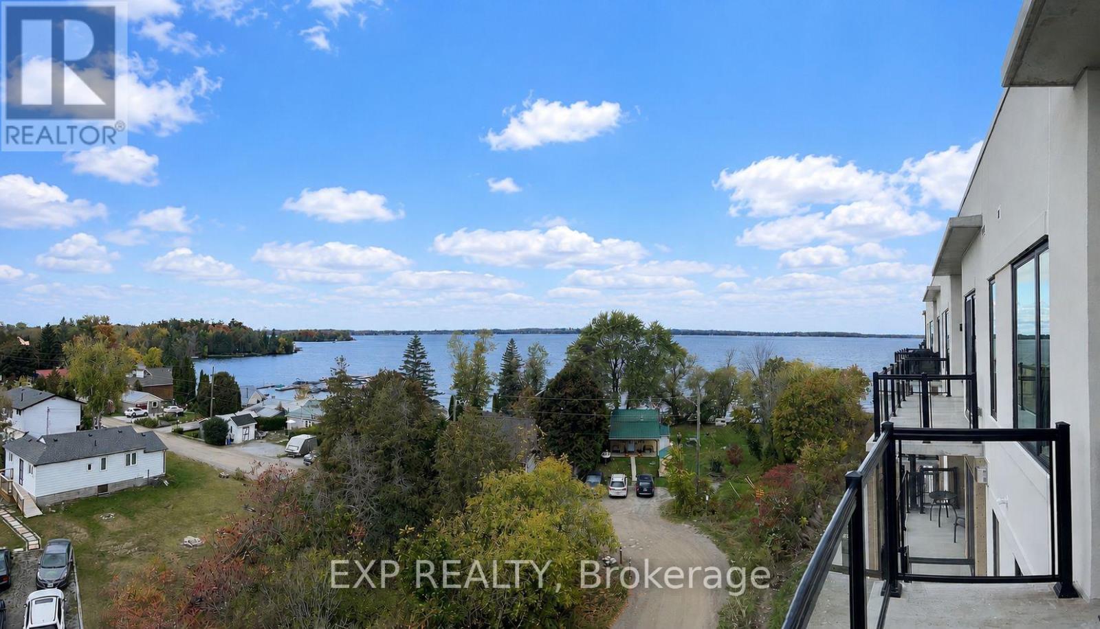 PH2 - 19 WEST STREET N, kawartha lakes (fenelon falls), Ontario