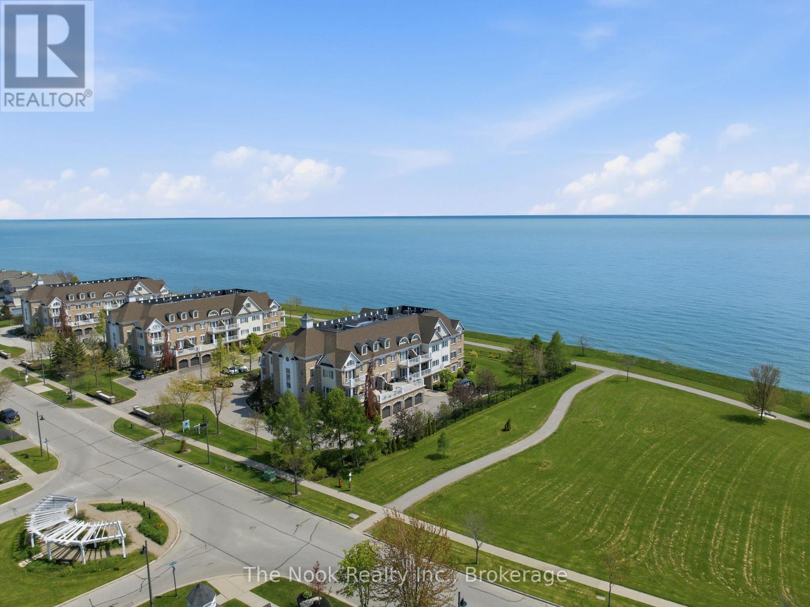 201 - 395 LAKEBREEZE DRIVE, clarington (newcastle), Ontario
