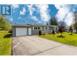 9 VISTA DRIVE, kawartha lakes (lindsay), Ontario