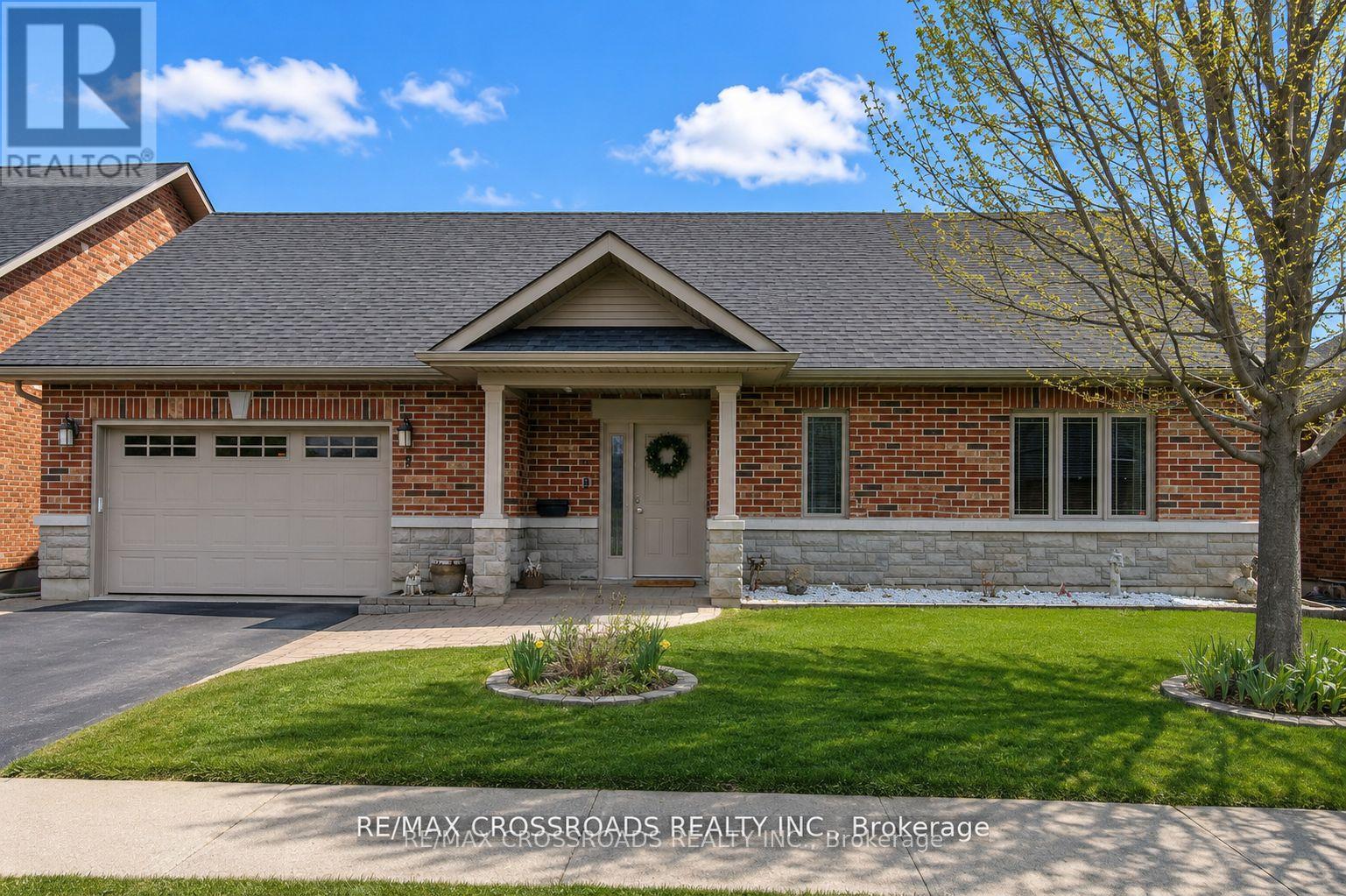 8 GREEN ARBOUR WAY, kawartha lakes (lindsay), Ontario