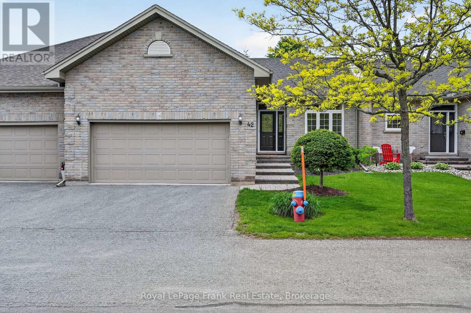 42 - 301 CARNEGIE AVENUE, peterborough (northcrest ward 5), Ontario