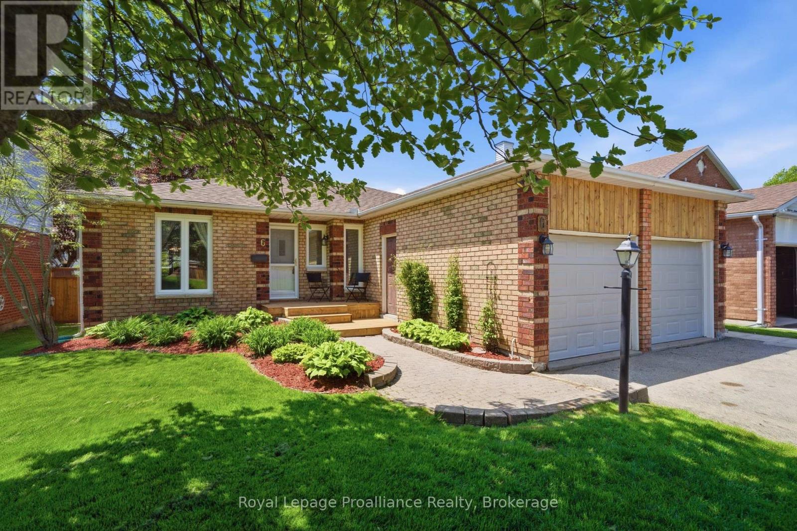 6 DONCASTER CRESCENT, clarington (newcastle), Ontario