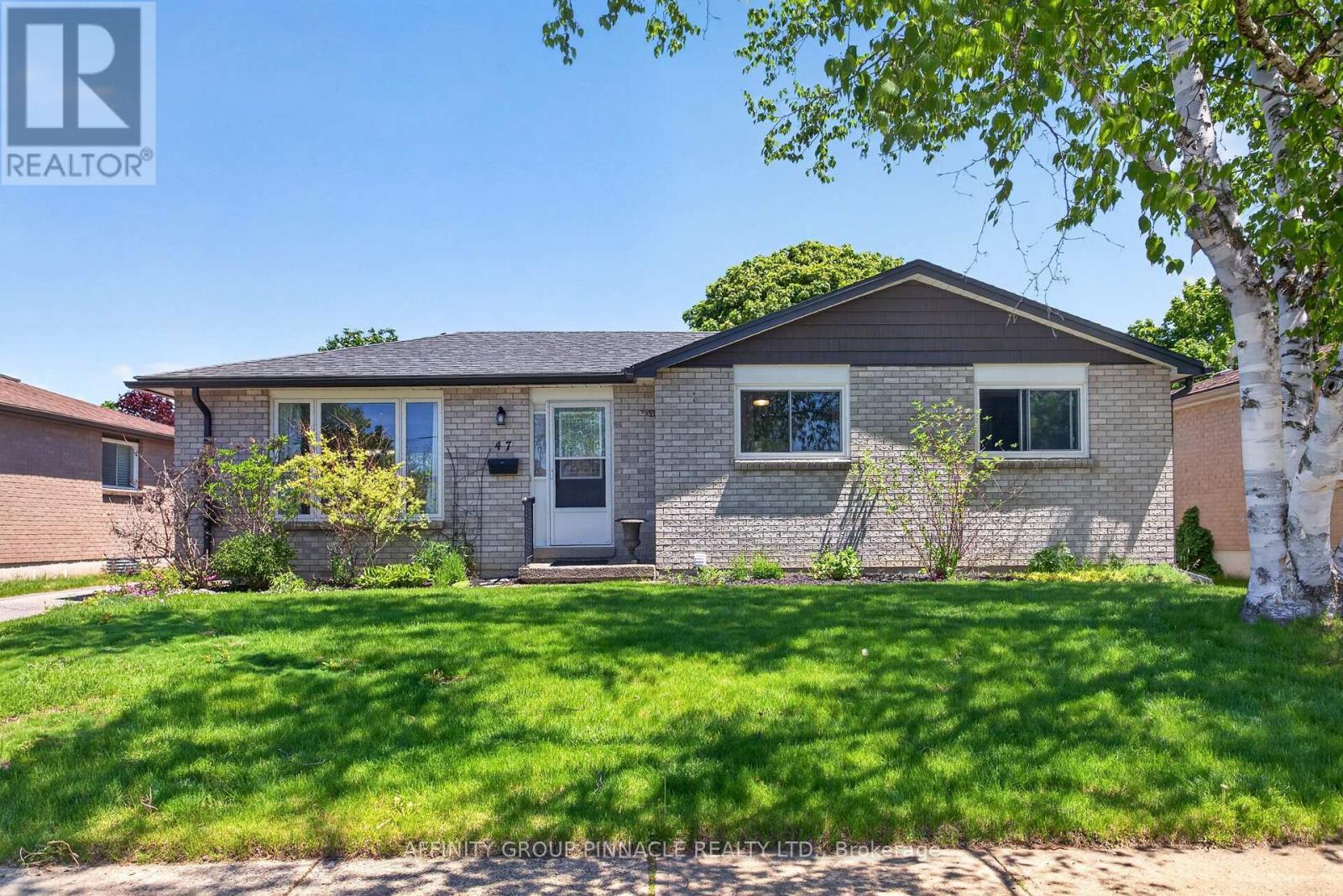 47 BIRCH COURT, kawartha lakes (lindsay), Ontario