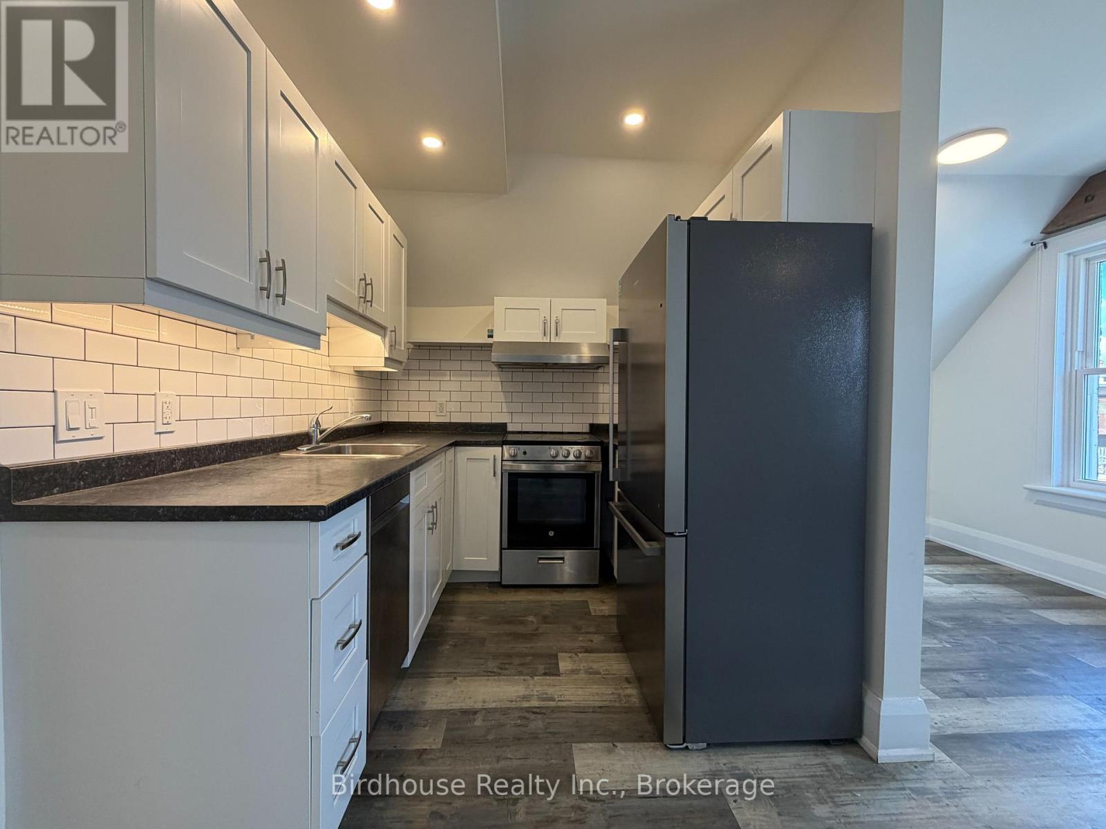 UNIT 1-19 - 19 CAMBRIDGE STREET S, kawartha lakes (lindsay), Ontario