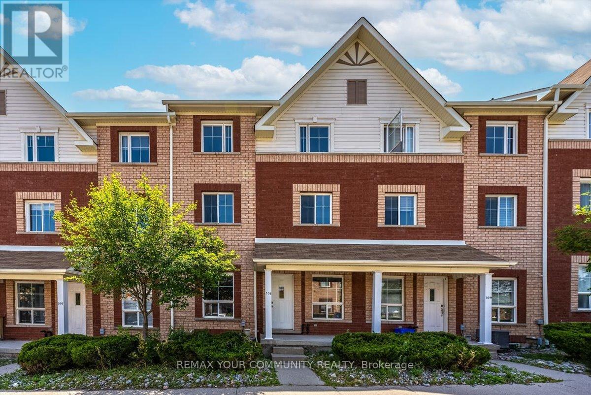 301 - 246 SPILLSBURY DRIVE, peterborough (otonabee ward 1), Ontario