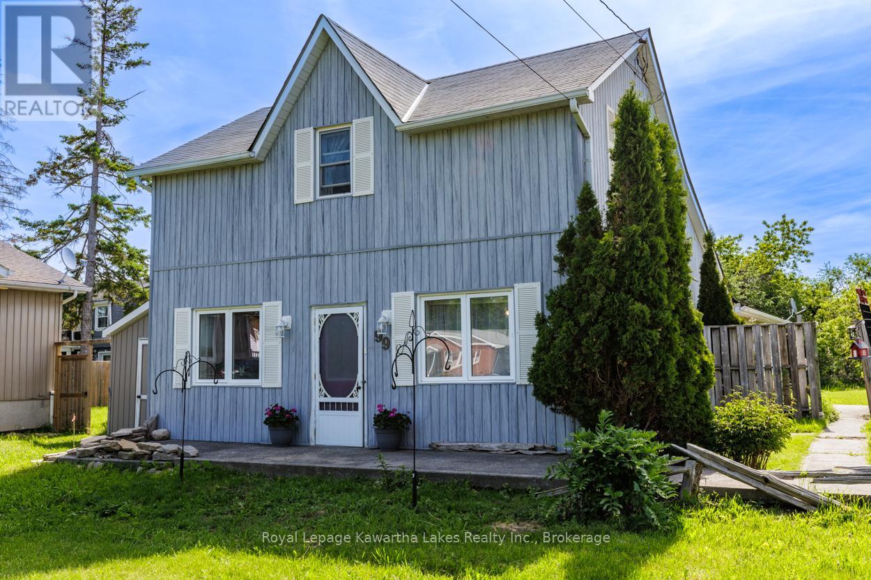 99 LINDSAY STREET, kawartha lakes (fenelon falls), Ontario