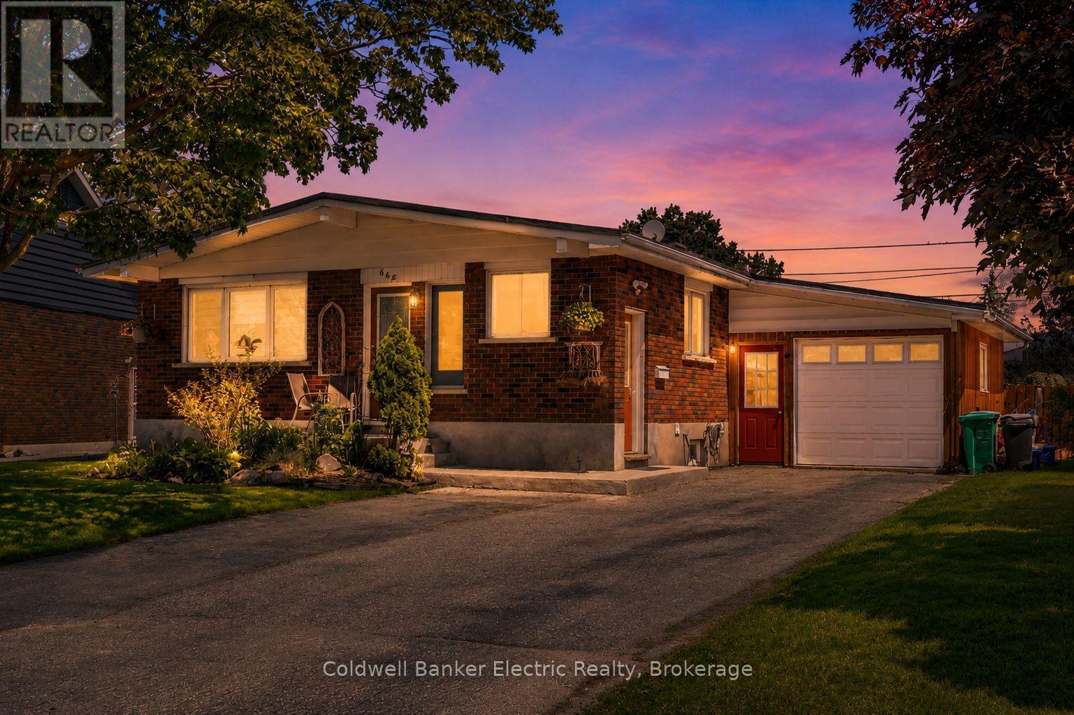 668 BARBARA CRESCENT, peterborough (otonabee ward 1), Ontario