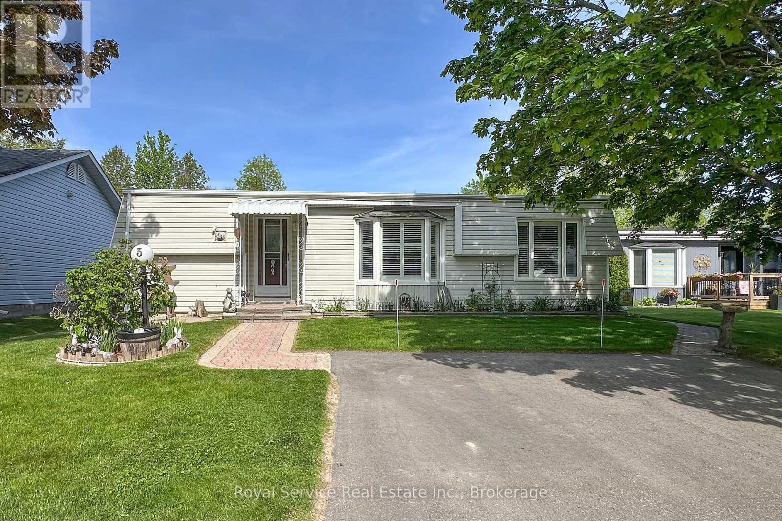 3 FAIRWAY DRIVE, clarington (newcastle), Ontario