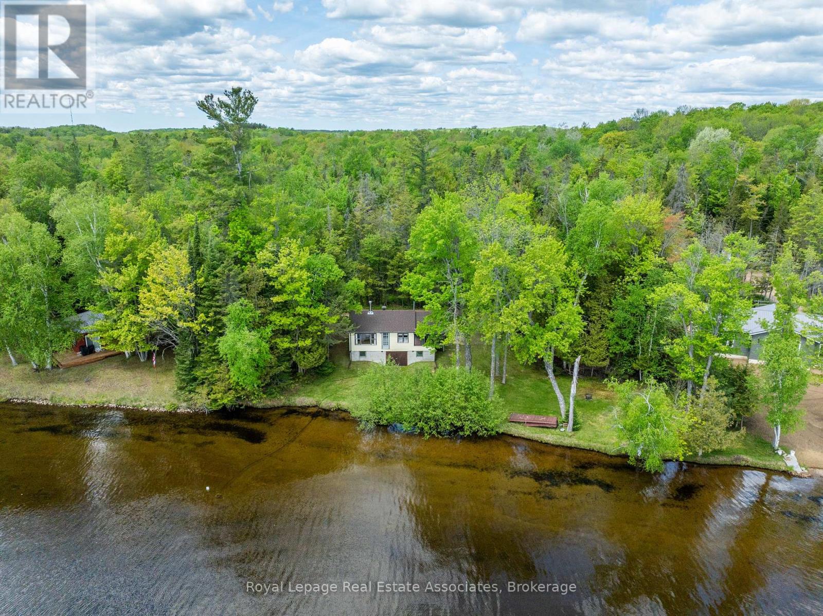 243 BEACH LANE, wollaston, Ontario