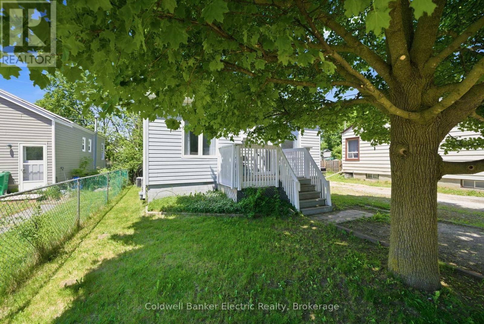 780 BROWN STREET, peterborough (otonabee ward 1), Ontario