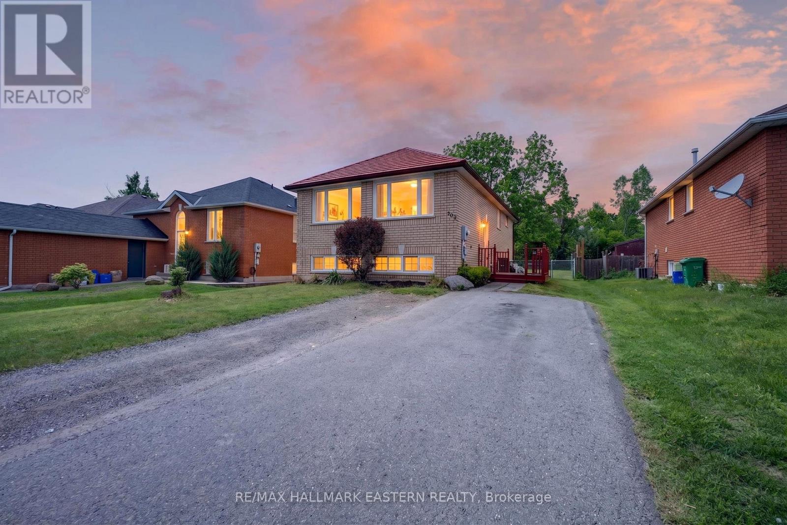 168 TOWERHILL ROAD N, peterborough (northcrest ward 5), Ontario
