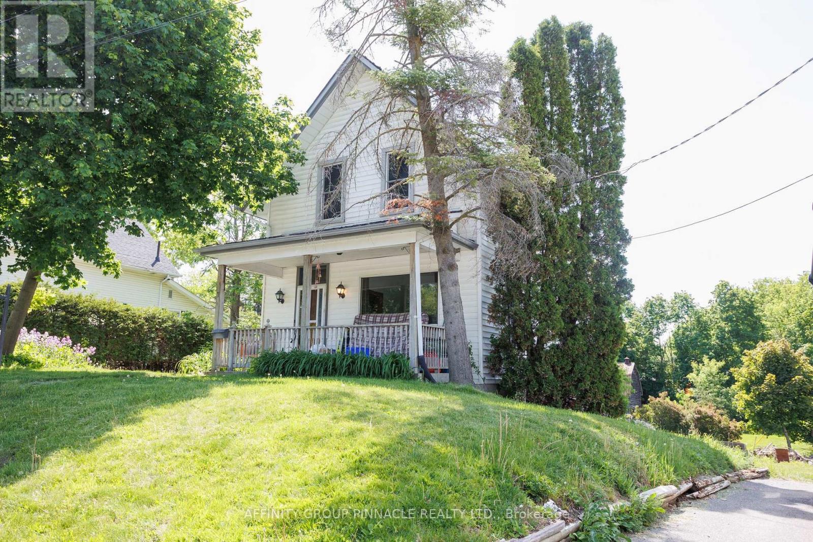 7 COLBORNE STREET E, kawartha lakes (lindsay), Ontario