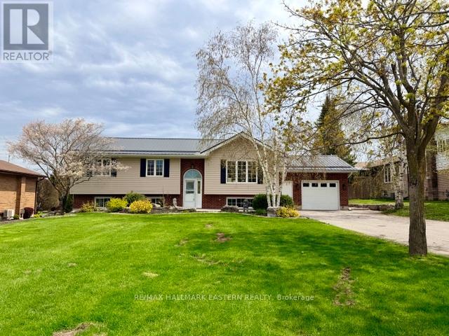 28 GRANT DRIVE, kawartha lakes (oakwood), Ontario